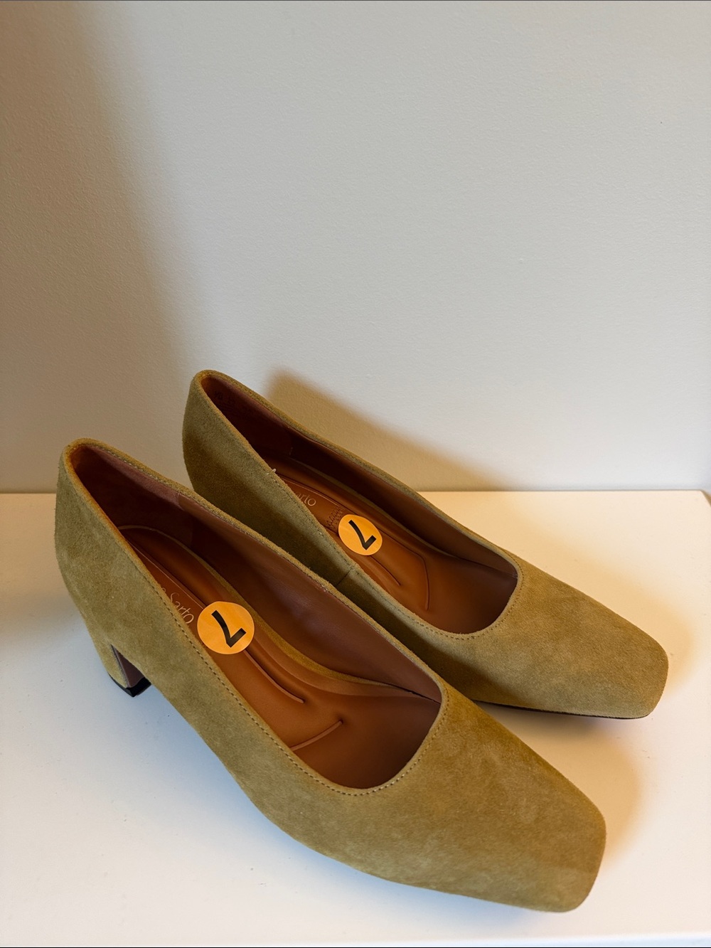 NWT Franco Sarto Salino Square Toe Pumps Mustard Brown Genuine Suede Size 7M - Picture 6 of 12